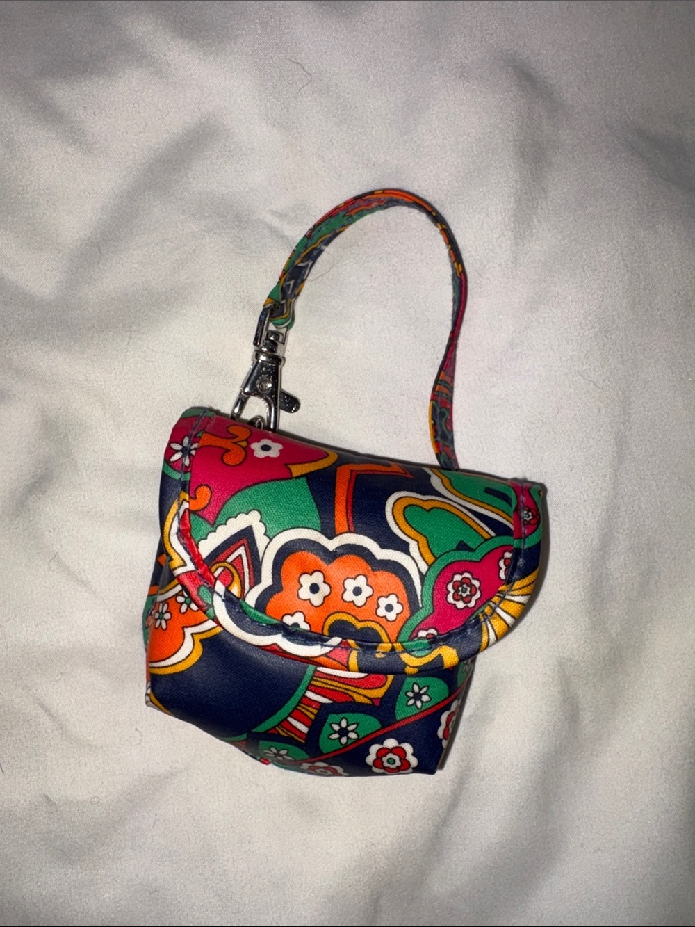 Vera Bradley: Mini Clip On Colorful Floral Pattern Wristlet Bag - Multicolor